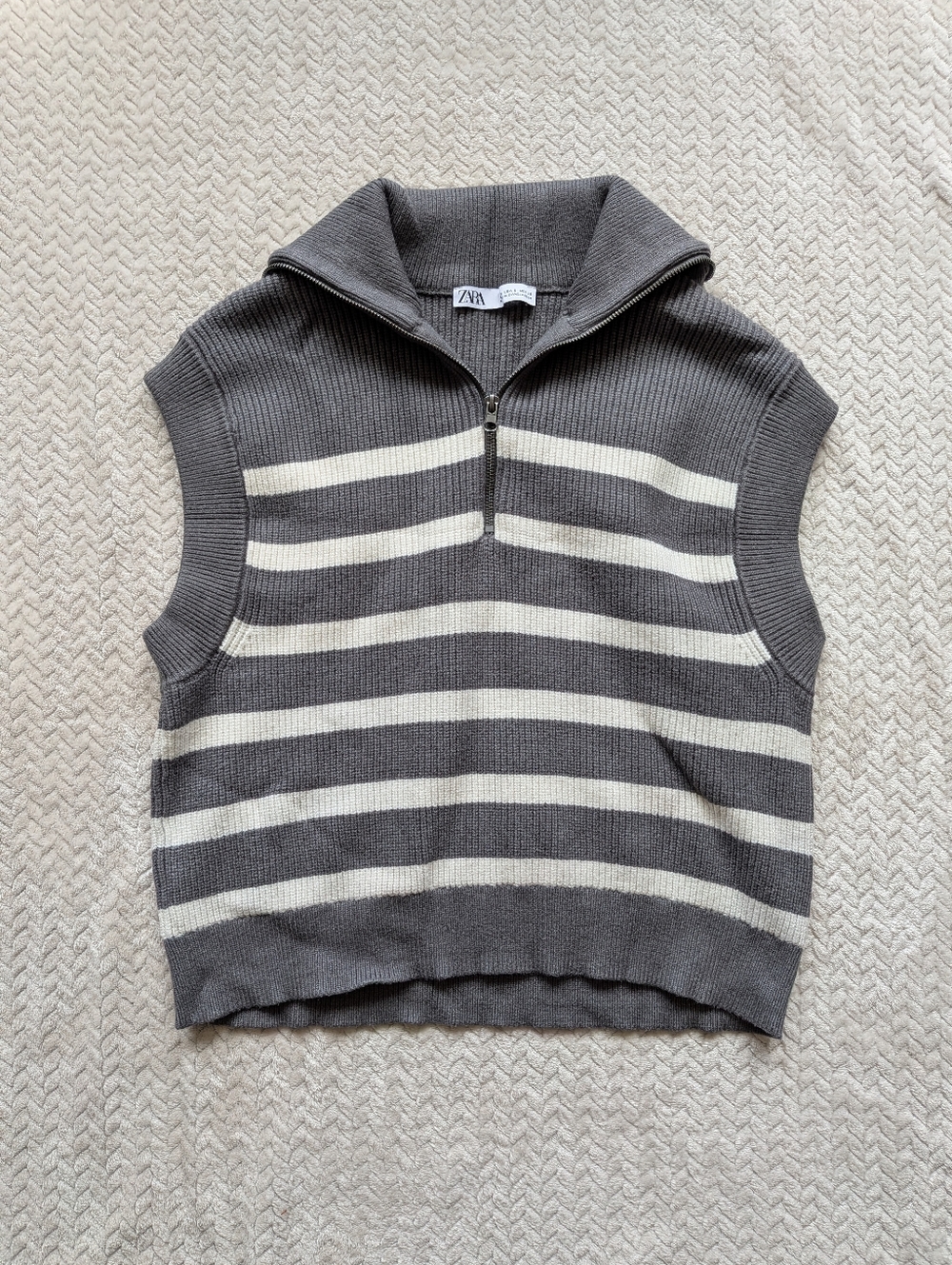 Zara Knitted Sweater Vest